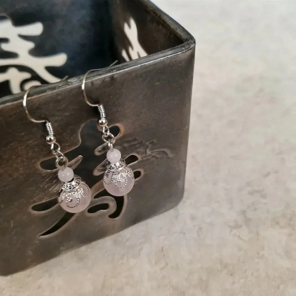 Hand Crafted Rose Quartz Victorian Lace Art Nouveau Gemstone Bead Drop Earrings - Picture 5 of 6